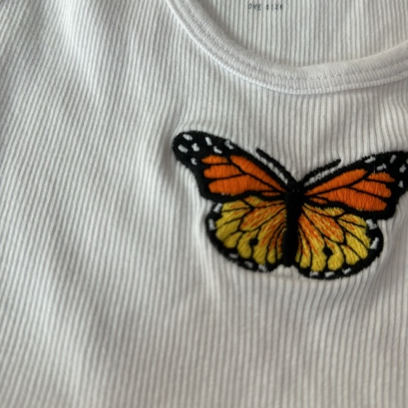 BRANDY MELVILLE-J. GALT EMBROIDERED MONARCH TANK - Picture 7 of 7